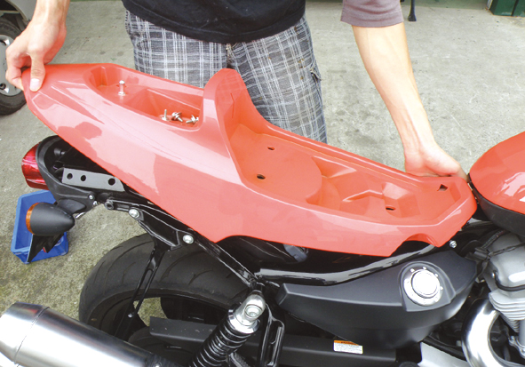 2004年 XL1200cから取り外した純正リアホーイル