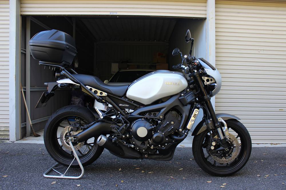 XSR900ローシートAステッチ【S-8302A】KandH