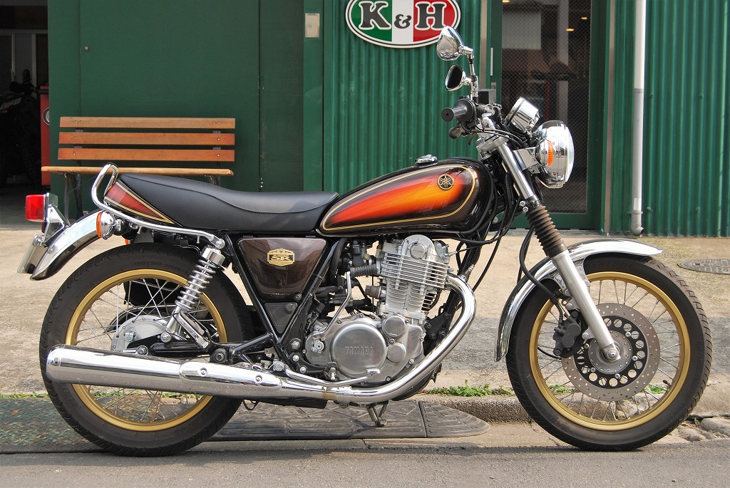 定番大人気SR400 初期型 2H6 シート SR500 純正品