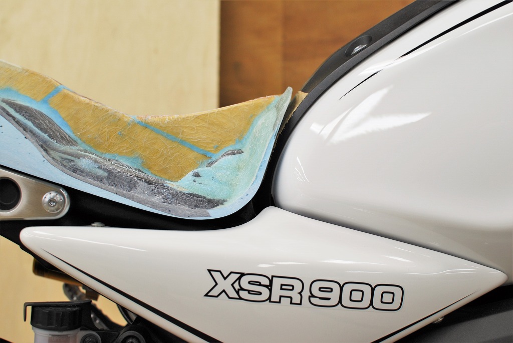 xsr900-k&hシートベース-タンクの隙間