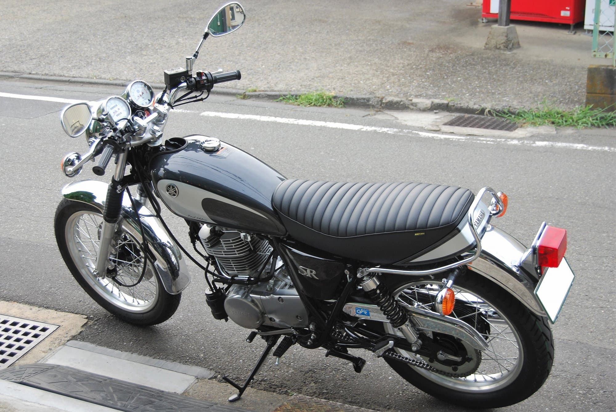 SR400ファイナルエディション　純正シート　シートカウル付